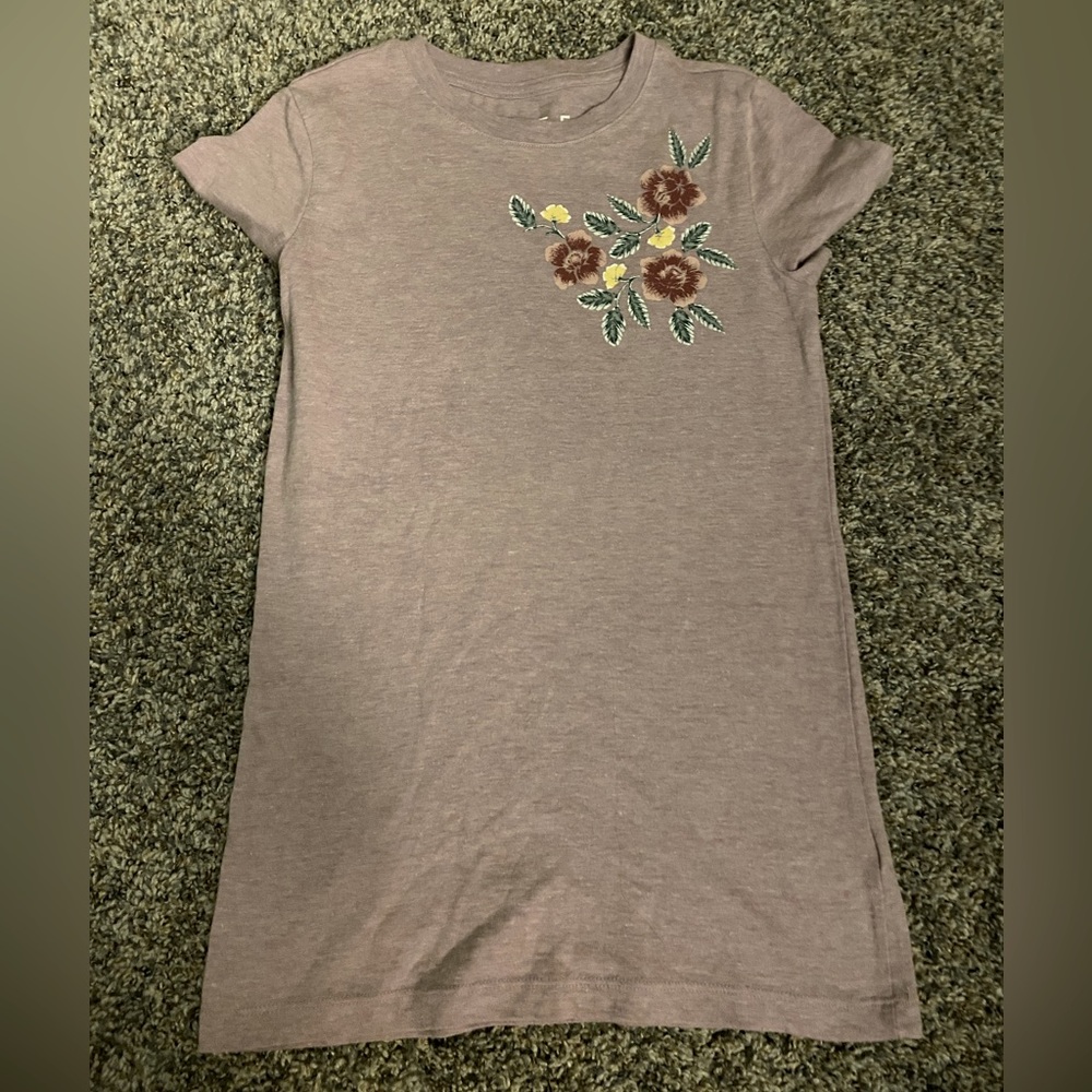 Free State purple with flowers graphic tee